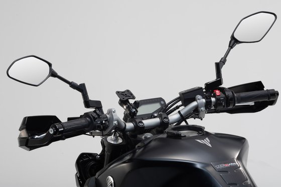 YZF R3 (2015 - 2021) universal mount kit for gps | SW-MOTECH