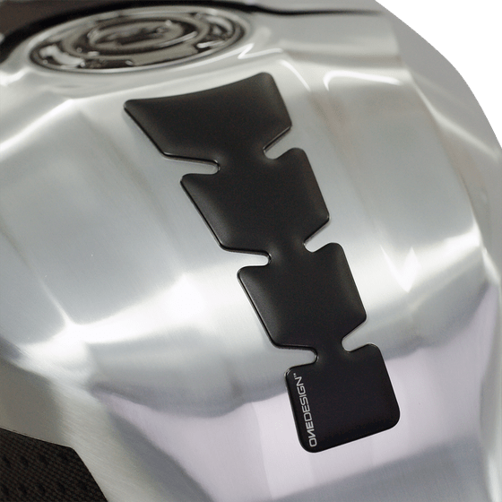 YZF R1M (2015 - 2021) soft matt black slim tank pad | ONEDESIGN