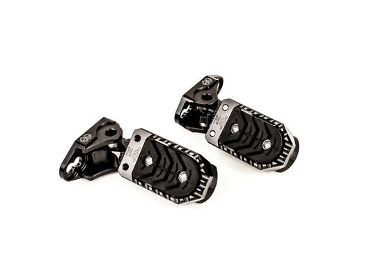 FZ 09 (2014 - 2020) footrest kit | GILLES TOOLING