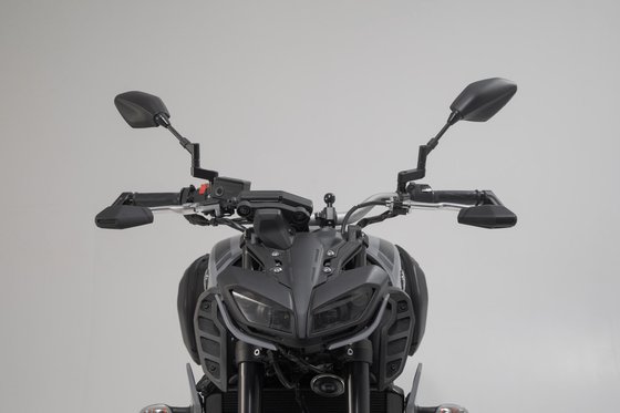 FZ 09 (2017 - 2022) rankenėlių apsaugos su apsauga nuo vėjo | SW-MOTECH